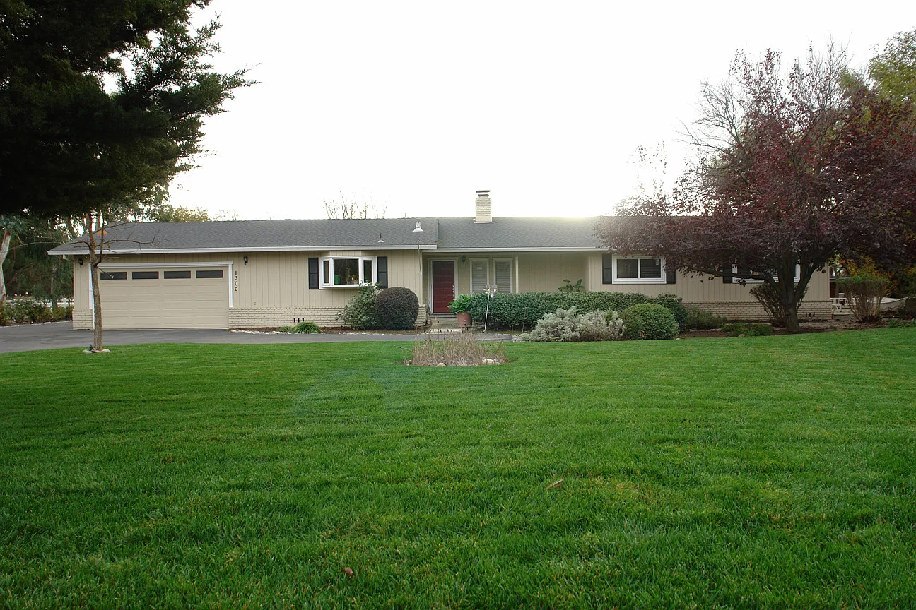1300 Maverick Ct photo 1
