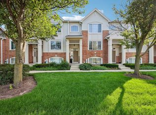 3386 Sanctuary Dr, Elgin, IL 60124