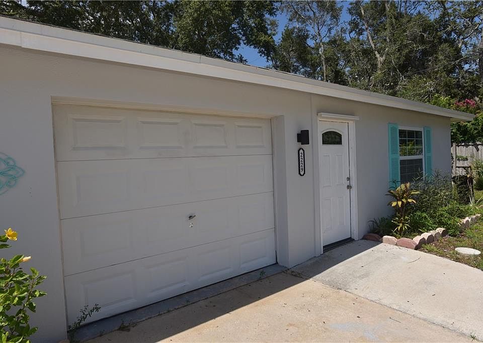 1st image of 2227 Montclair Dr