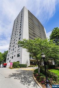 277 Prospect Ave APT 4C, Hackensack, NJ, 07601