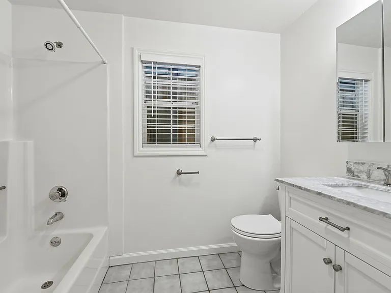 126 Jeter St — Photo 36