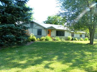 13193 Shutter Dr SE, Lowell, MI 49331