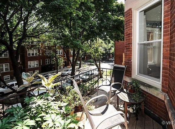 2nd image of 6508 N Greenview Ave #2