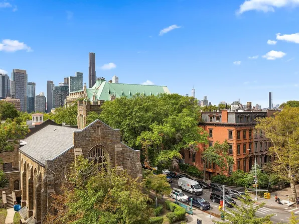 345 Clinton Ave APT 7D, Brooklyn, NY 11238