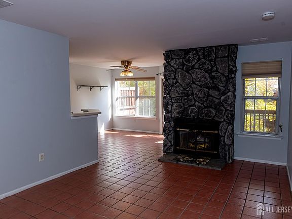 4th image of 2162 Ash Ct