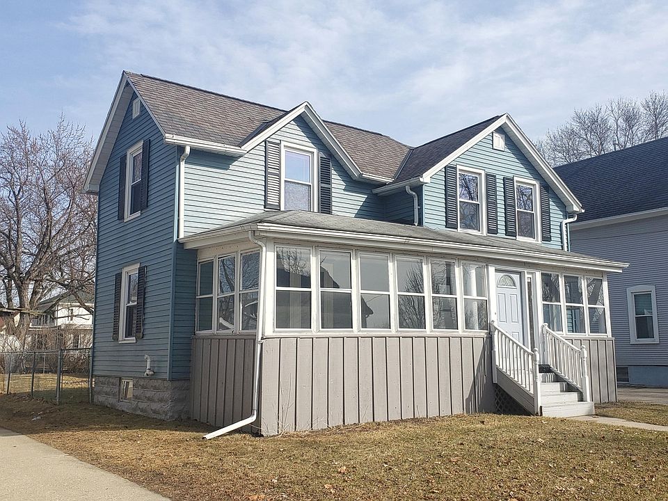 2nd image of 621 Grant St