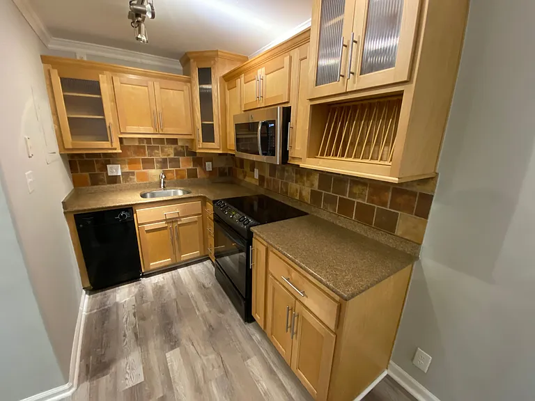 655 E Campus Rd #39 — Photo 7