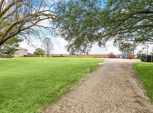 123 Luke Dr, Des Allemands, LA 70030