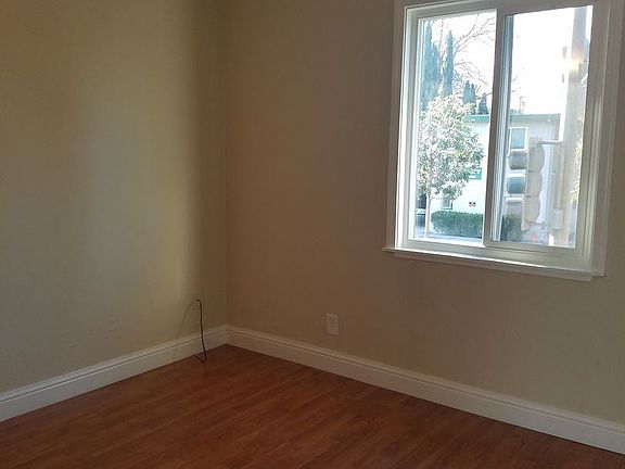 3rd image of 430 Chestnut St APT C