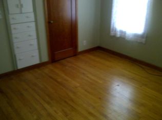 610 7th St NW, Mandan, ND 58554
