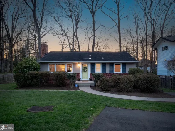 715 Park St SE, Vienna, VA 22180