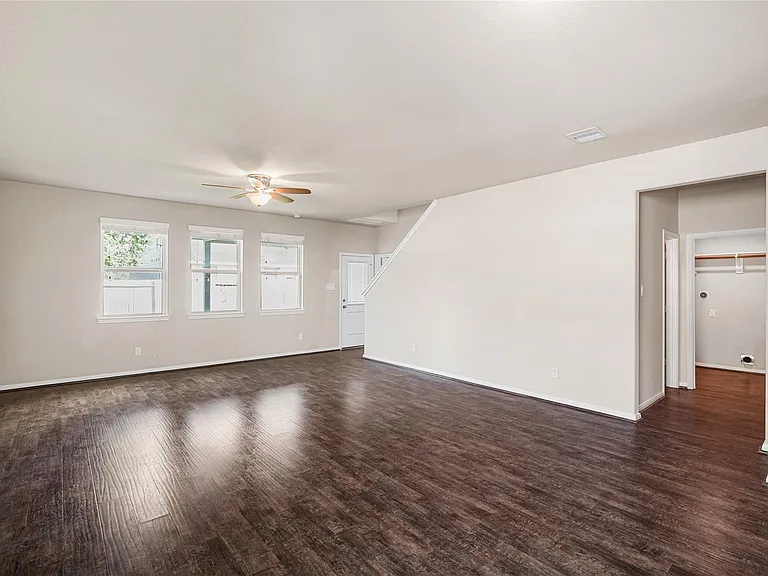 15622 Marble Bluff Ln — Photo 2