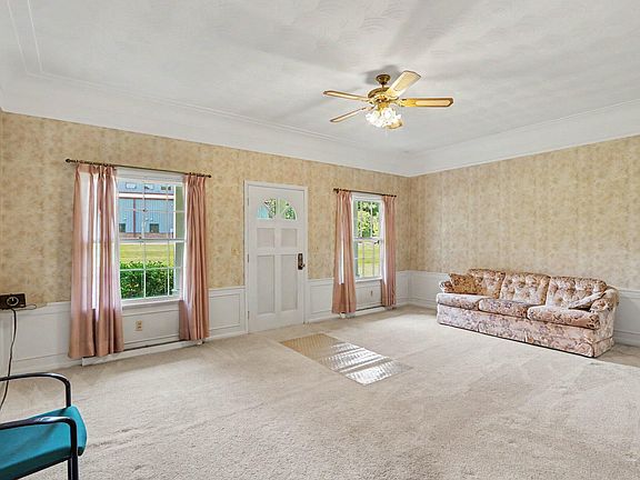4th image of 1830 River St