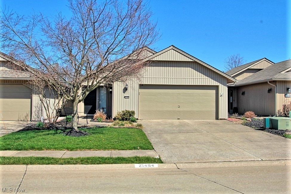 21494 Timber Oak Ct, Strongsville, OH 44136 Zillow