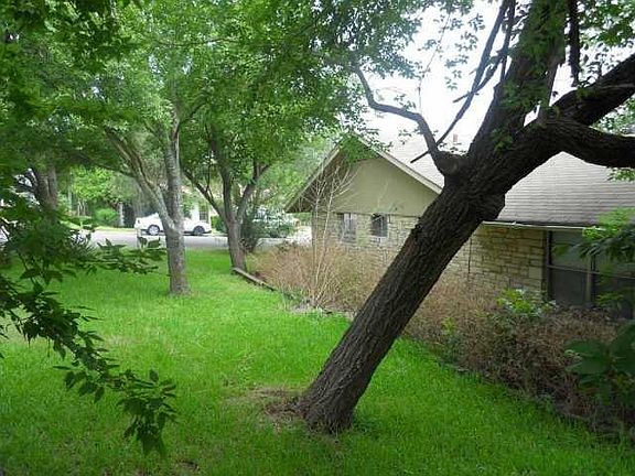 2nd image of 3103 Catalina Dr #B
