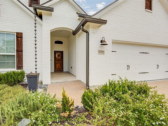 3rd image of 4011 Eskew Dr