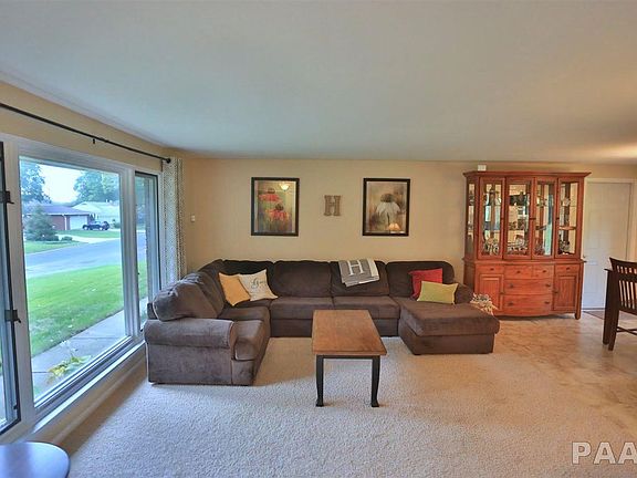 5th image of 1119 W Oakglen Dr