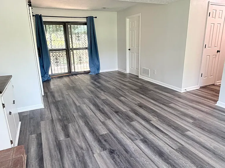 5109 Volney Ct — Photo 22