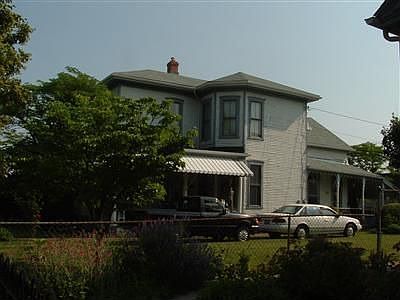2nd image of 26 Ringgold St