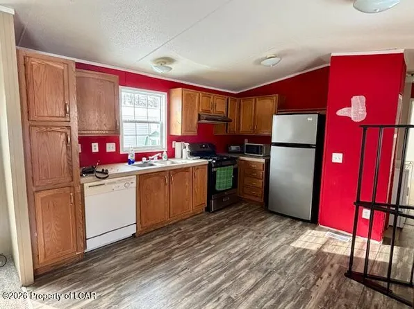 602 Moosic Hts, Avoca, PA 18641