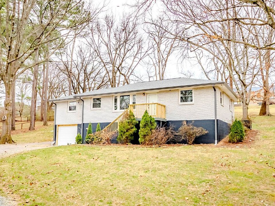 1st image of 567 Valleywood Dr