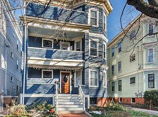 112 Trowbridge St #2, Cambridge, MA 02138