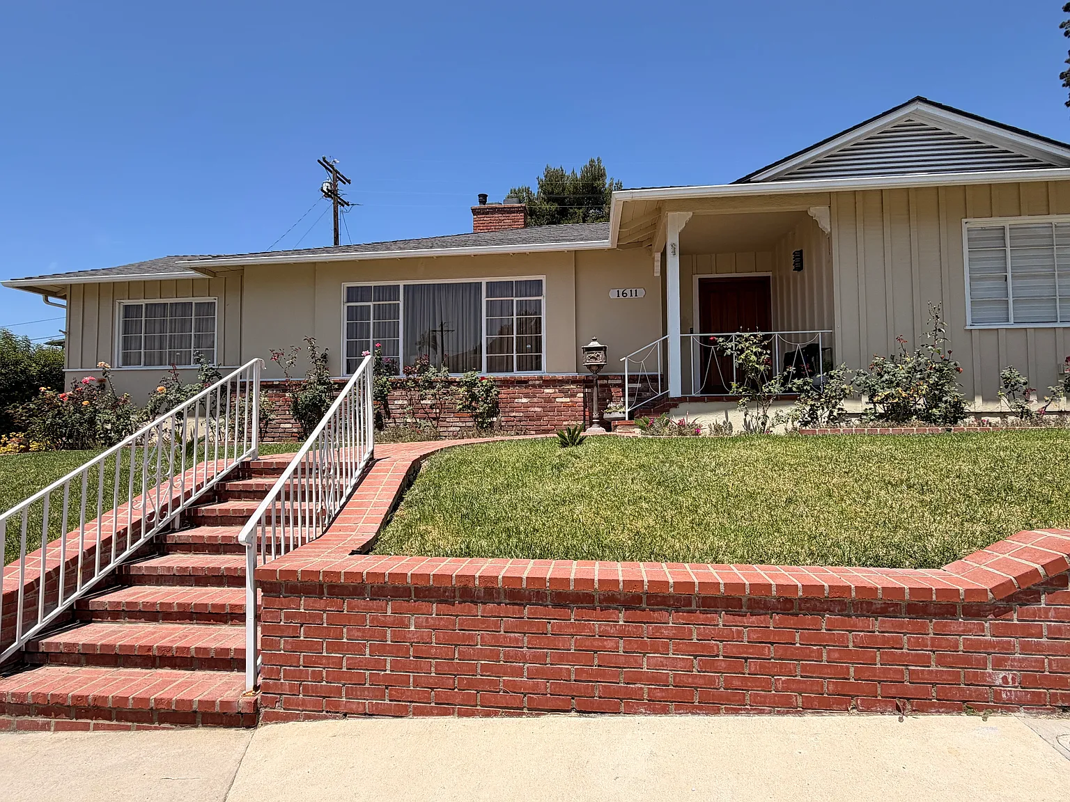 3 bed, 2083 sqft, $6,500 — Photo 1