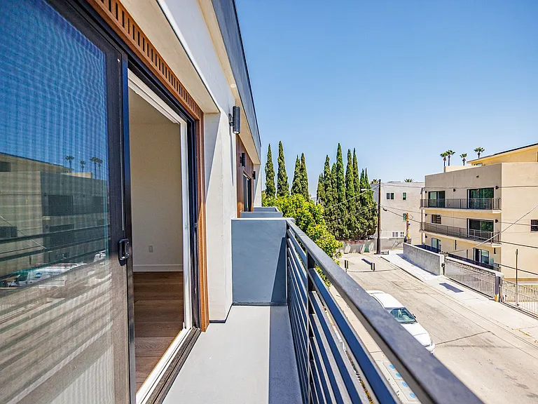 11311 Collins St — Photo 54