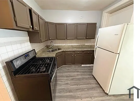 2 bed, $1,200 — Photo 4