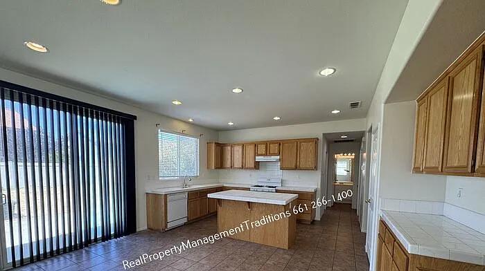6323 Catania Ct — Photo 5