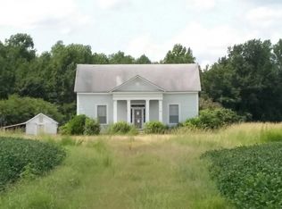 10459 Point Caswell Rd, Watha, NC 28478