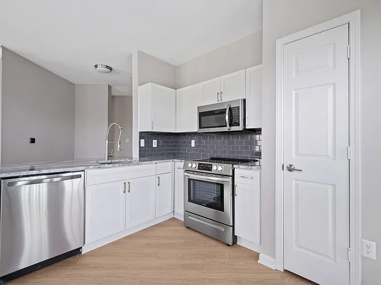 Highlands at Alexander Pointe — Photo 12