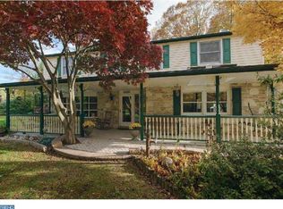 25 Lark Dr, Holland, PA 18966