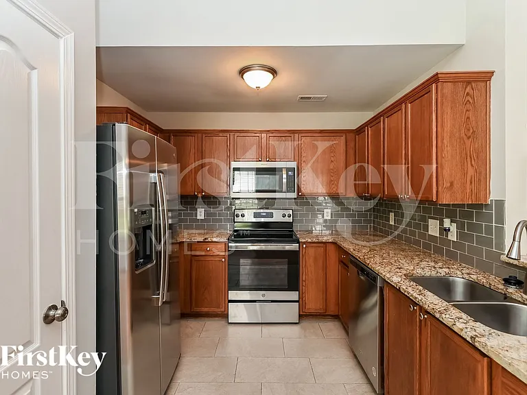 4310 Cochran Farm Ln — Photo 8