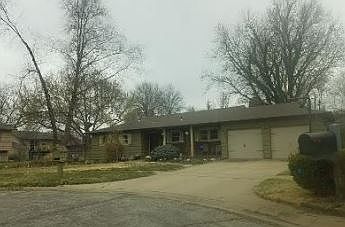 2nd image of 2813 N Edwards Ct