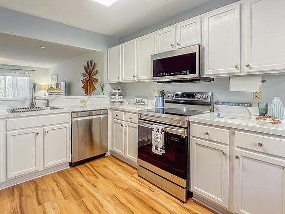 4th image of 37514 Pettinaro Dr Unit 9502