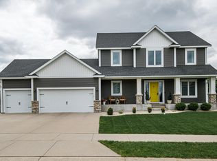 2332 Jasper Pl NE, Rochester, MN 55906