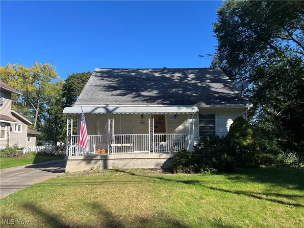 1395 Tonawanda Ave, Akron, OH 44305