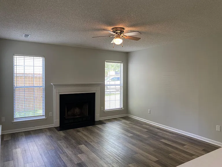 1287 Horseshoe Bnd — Photo 12