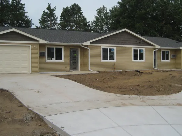 5559 Cyndi Ct, Eau Claire, WI 54703