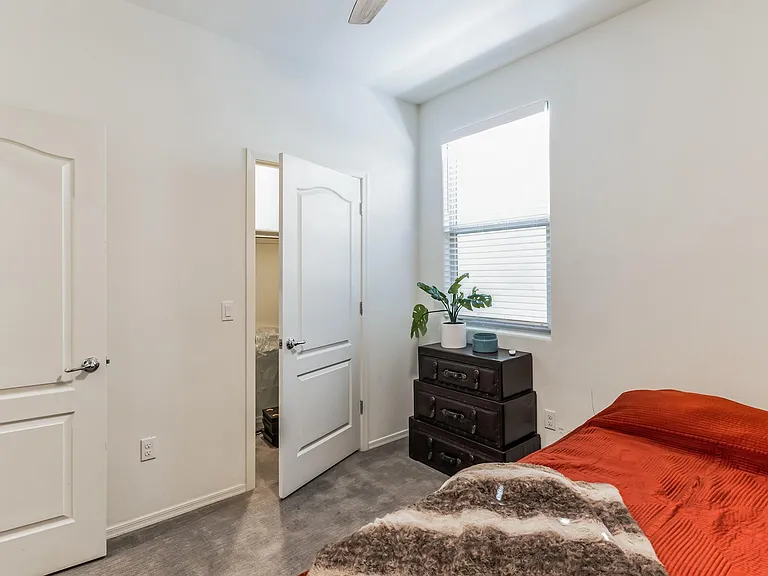 Guest bedroom 3