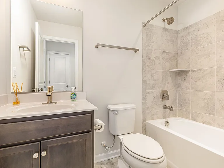3916 Applegate Ct — Photo 9
