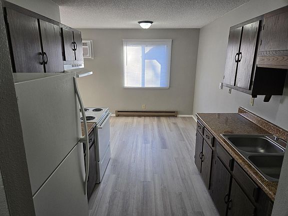 3rd image of 2723 Terrace Dr APT 5