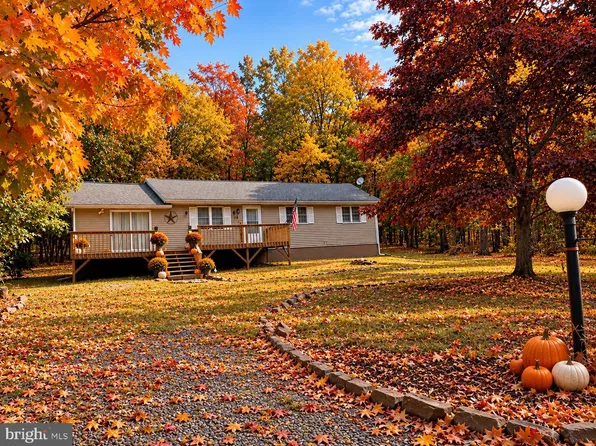 32 Shawnee Trl, Albrightsville, PA 18210