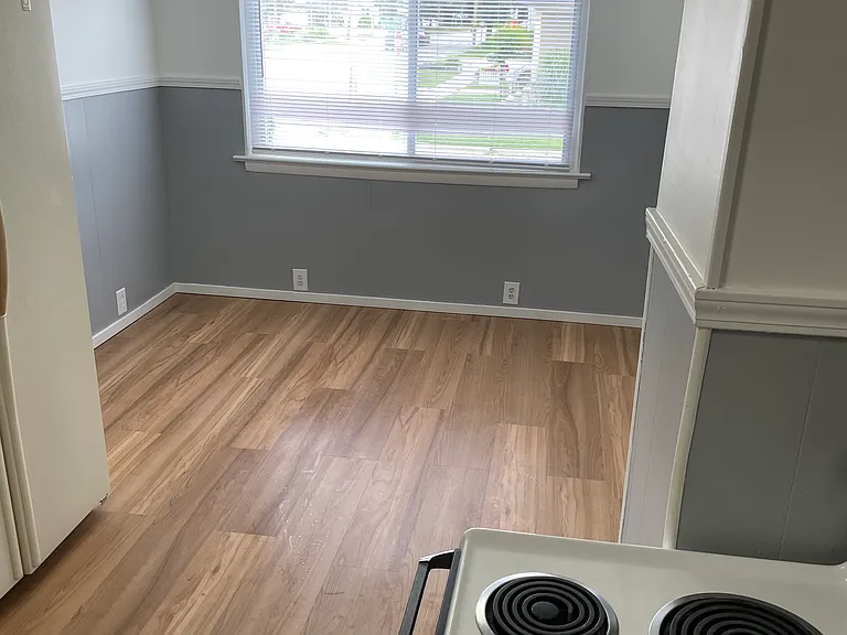719 N Catherine St — Photo 7