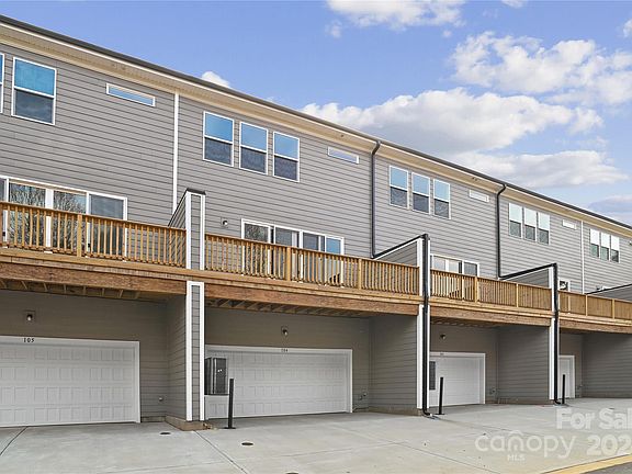 2nd image of 114 Glencoe Ln #103