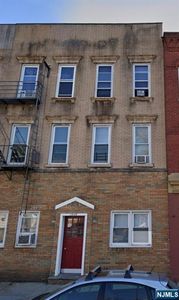 1046 Broadway, Bayonne, NJ, 07002