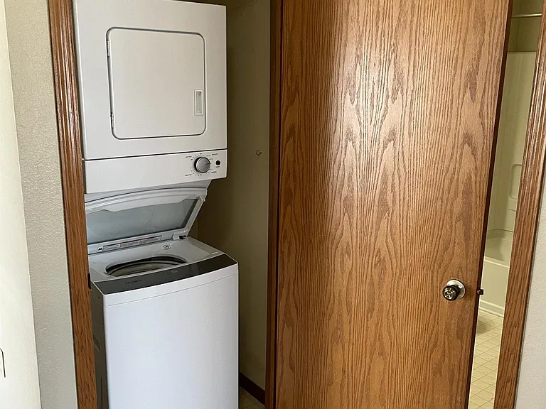 Watertown Fox Creek Apartments — Photo 20