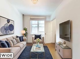 155 E 92nd St