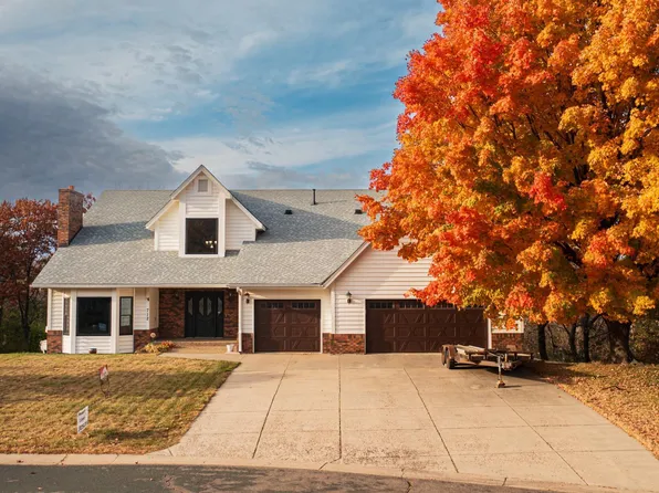 712 Stonewood Rd, Eagan, MN 55123